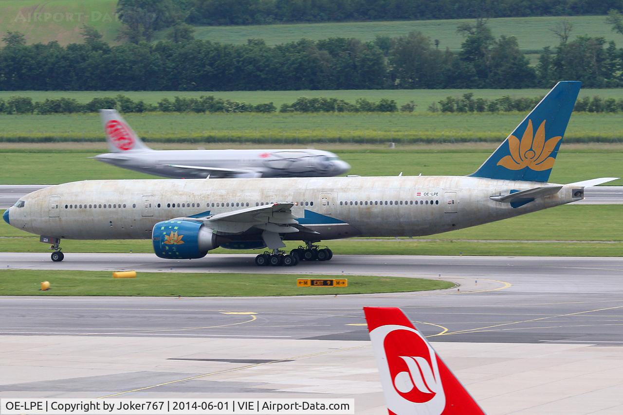 OE-LPE, 1998 Boeing 777-2Q8/ER C/N 27607, Austrian Airlines