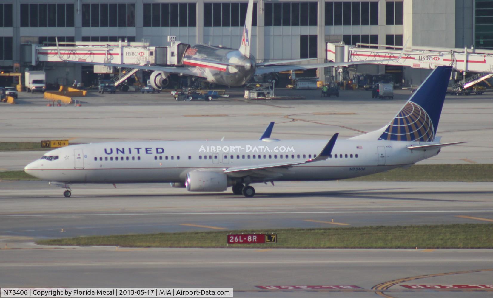 N73406, 2001 Boeing 737-924 C/N 30123, United 737-900