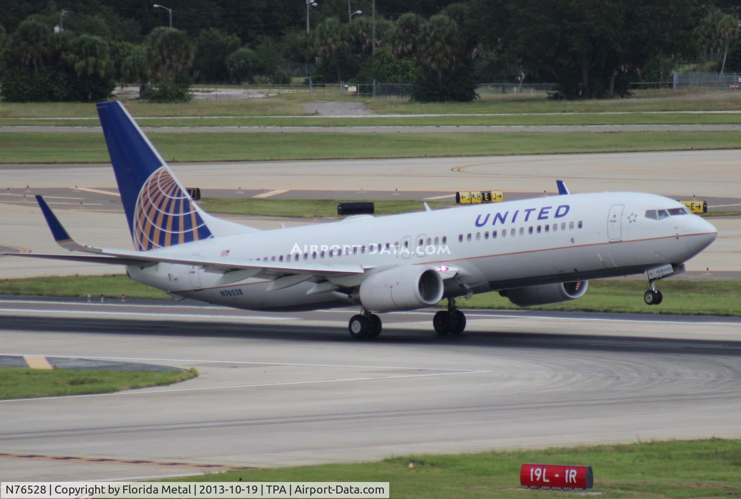 N76528, 2010 Boeing 737-824 C/N 31663, United 737-800