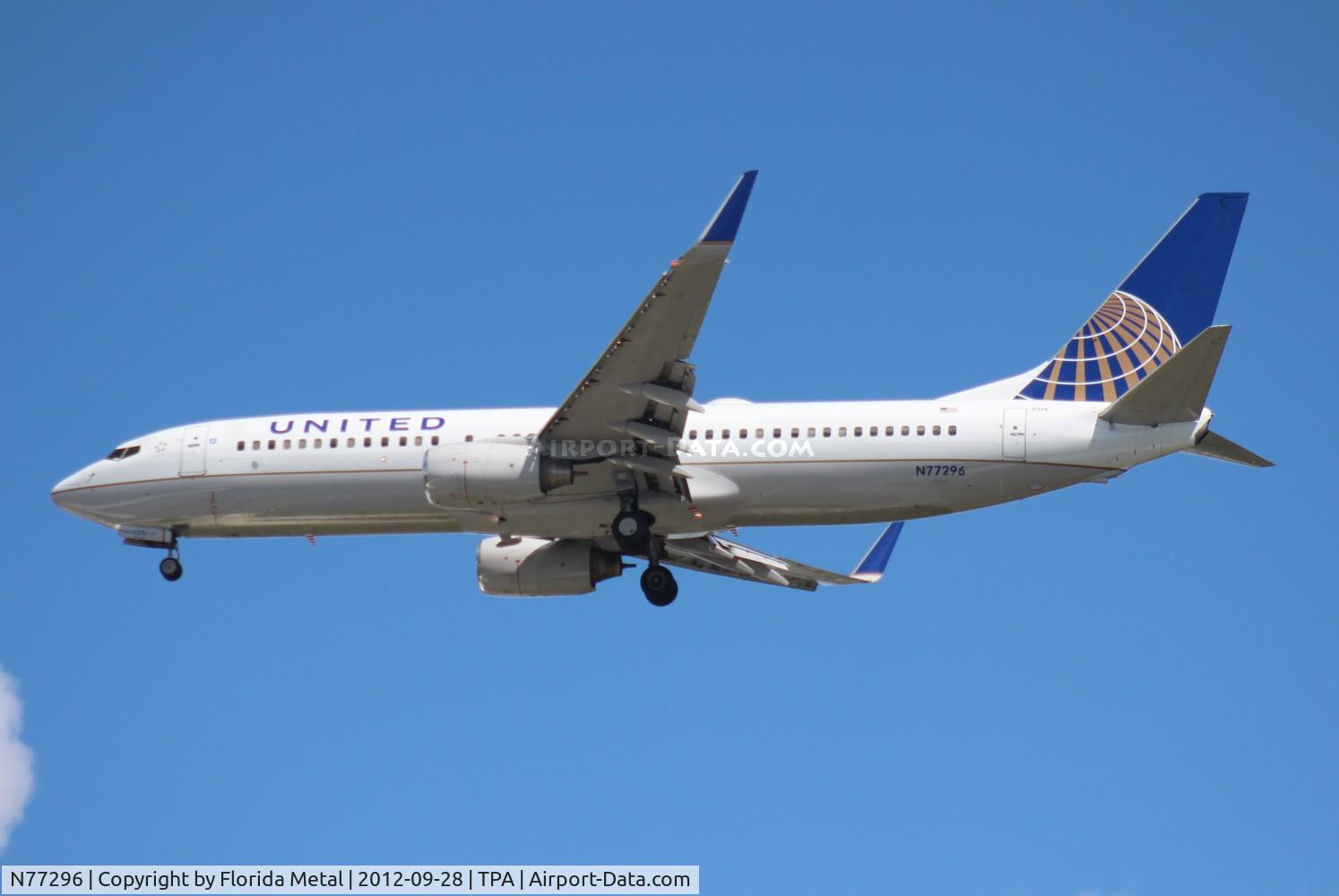 N77296, 2005 Boeing 737-824 C/N 34002, United 737-800