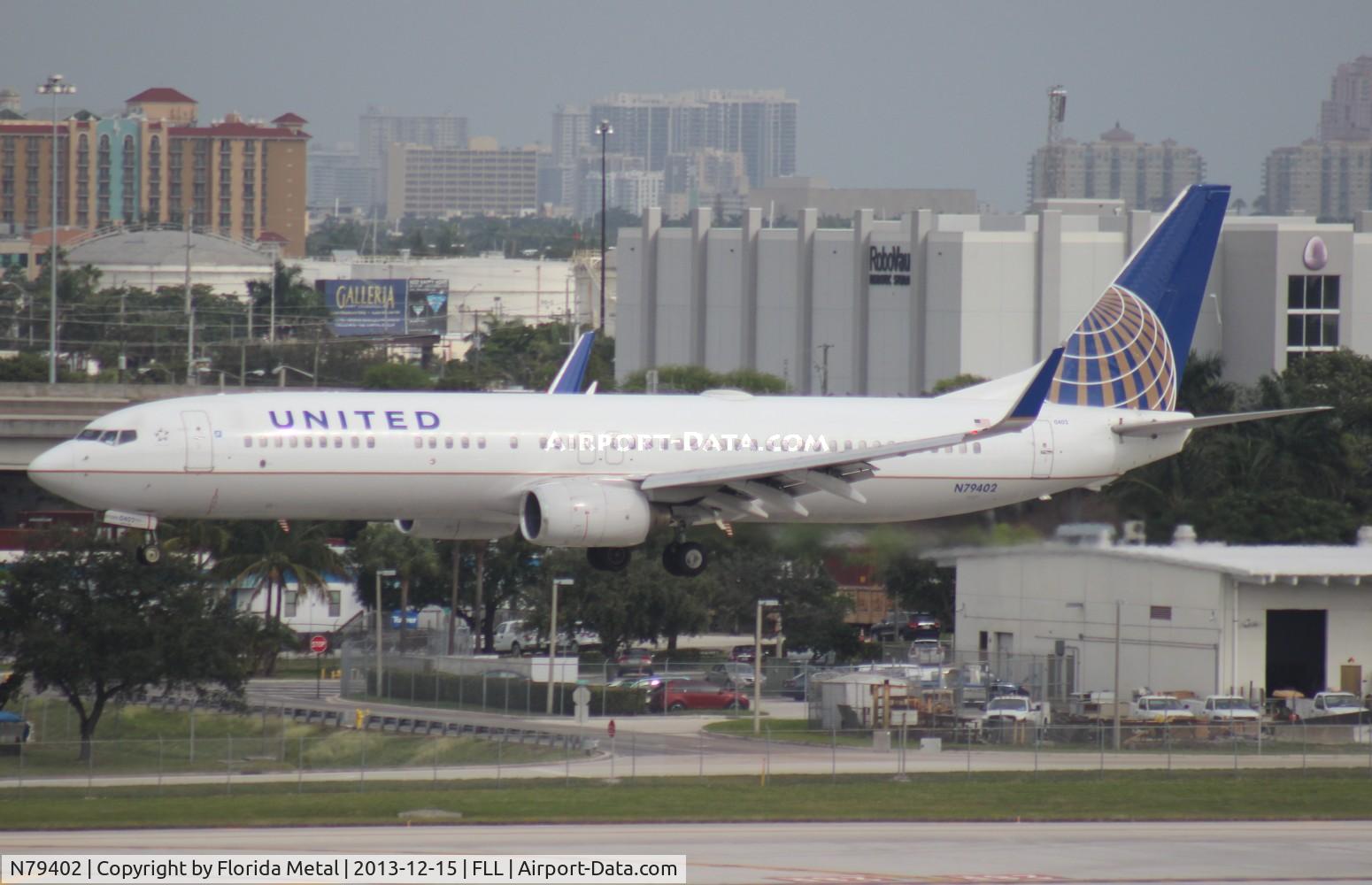N79402, 2001 Boeing 737-924 C/N 30119, United 737-900