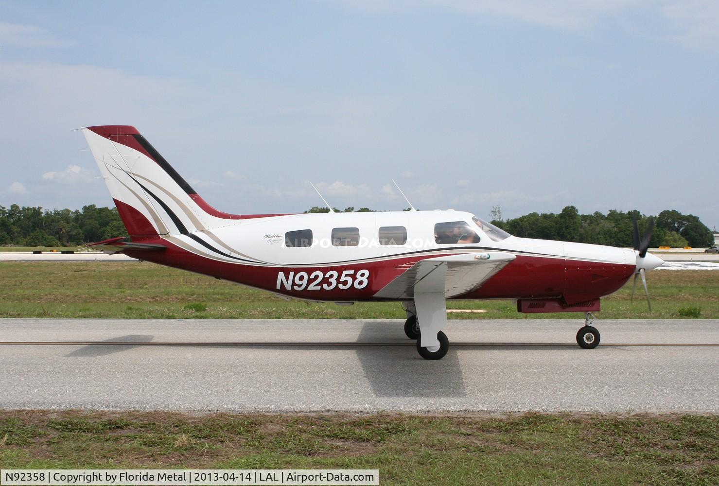 N92358, 1993 Piper PA-46-350P Malibu Mirage C/N 4622147, PA-46-350P at Sun N Fun