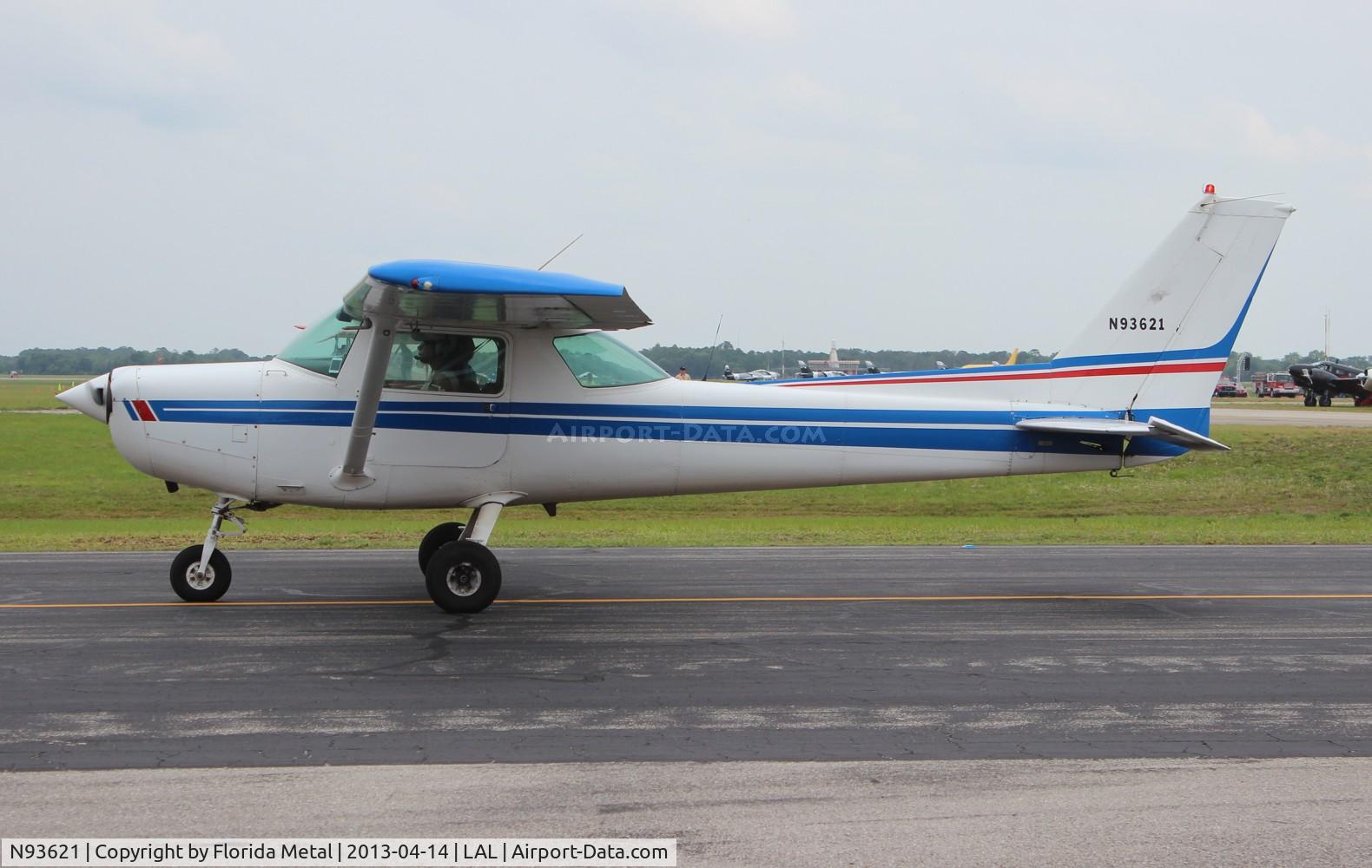 N93621, 1982 Cessna 152 C/N 15285527, Cessna 152