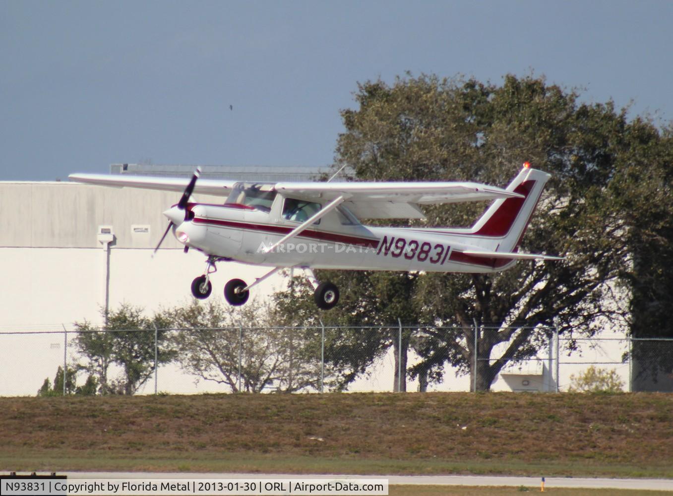 N93831, 1982 Cessna 152 C/N 15285557, Cessna 152