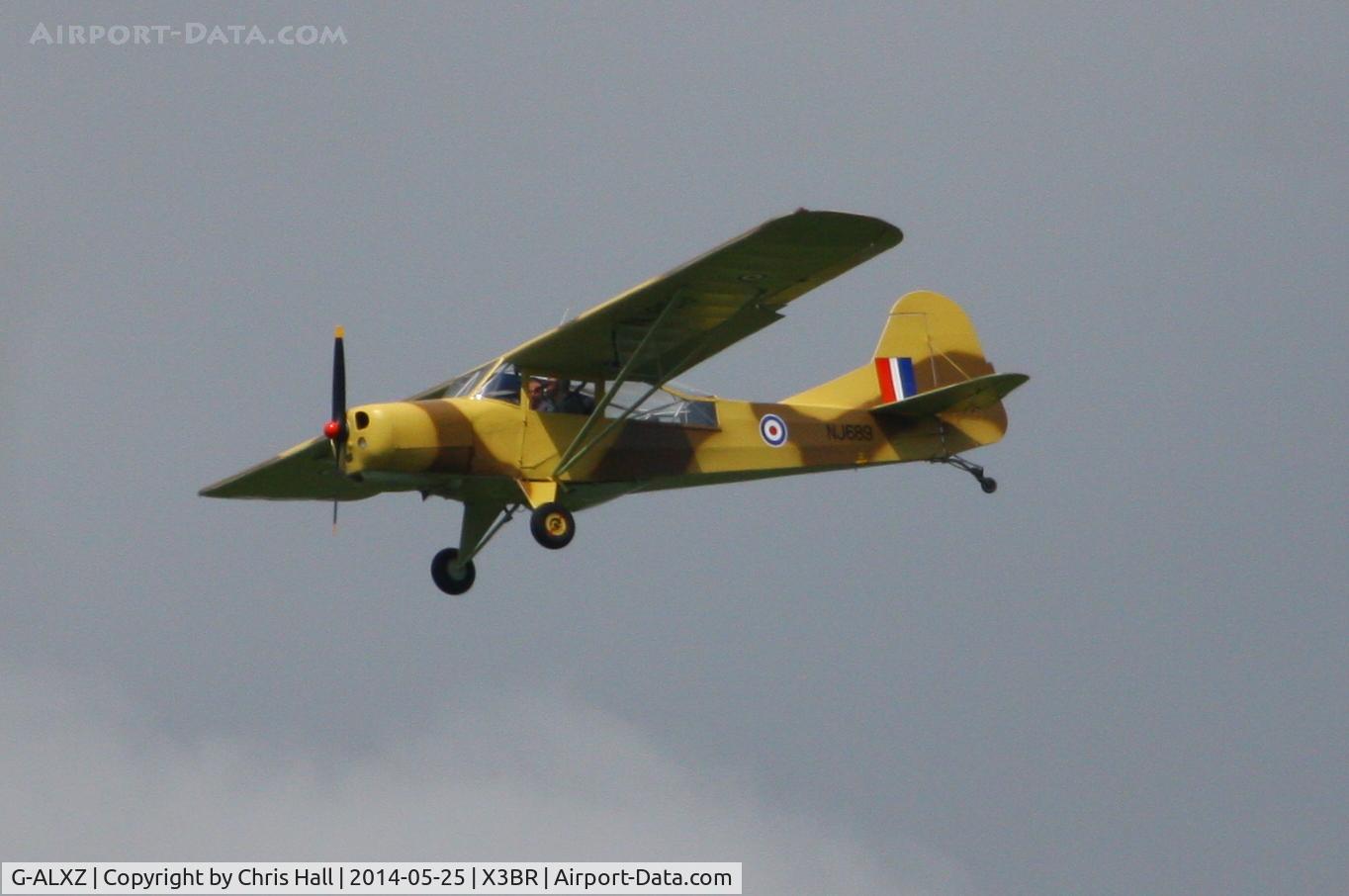 G-ALXZ, 1944 Taylorcraft Auster Mk.5/150 C/N 1082, visitor at the Cold War Jets Open Day 2014