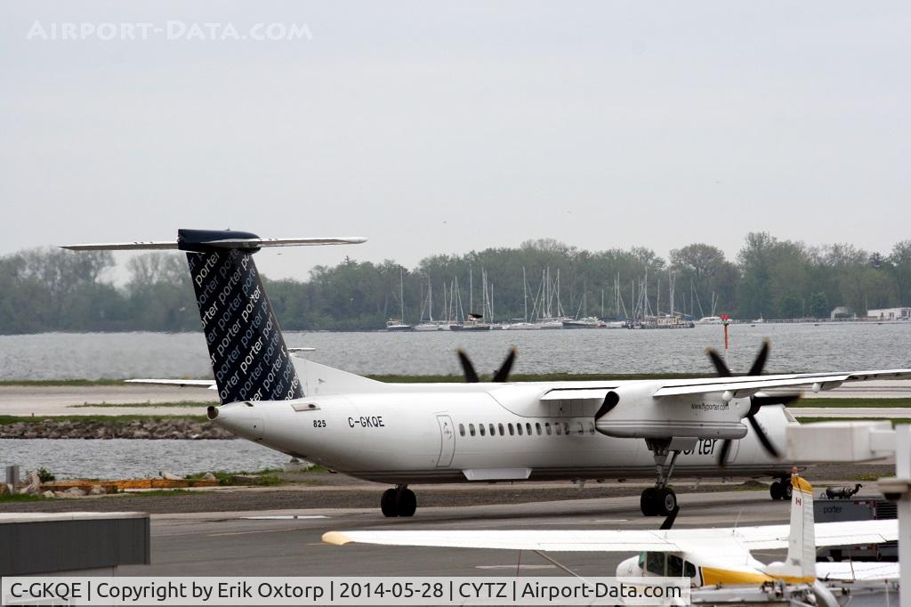 C-GKQE, 2011 Bombardier DHC-8-402 Dash 8 C/N 4390, C-GKQE in YTZ