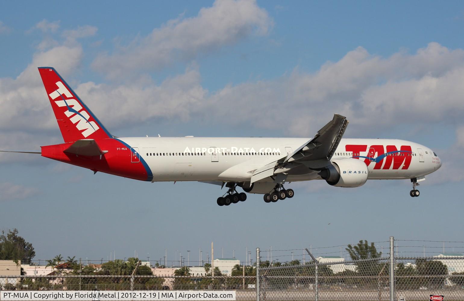 PT-MUA, 2008 Boeing 777-32W/ER C/N 37664, TAM 777-300