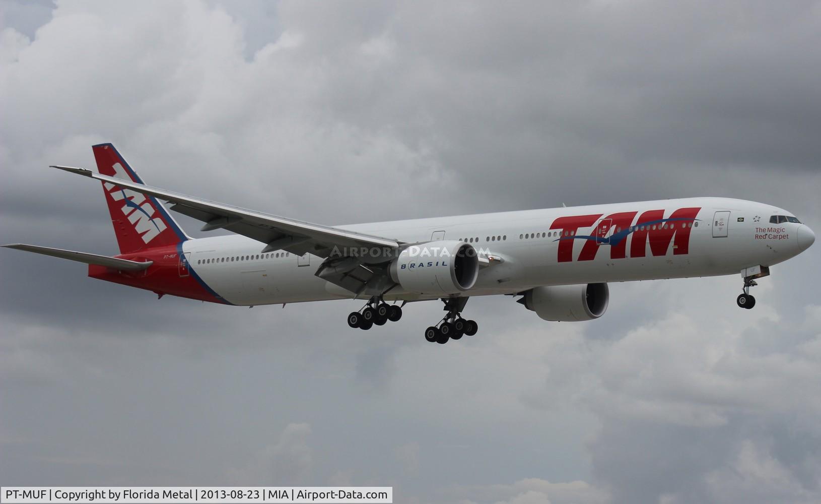 PT-MUF, 2012 Boeing 777-32W/ER C/N 38887, TAM 777-300