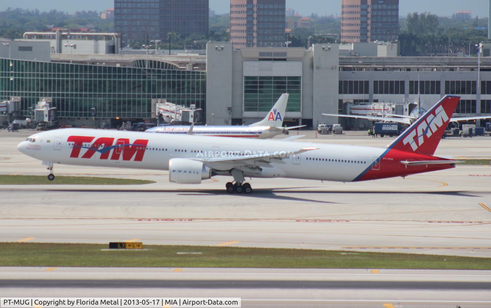 PT-MUG, 2012 Boeing 777-32W/ER C/N 38888, TAM 777-300