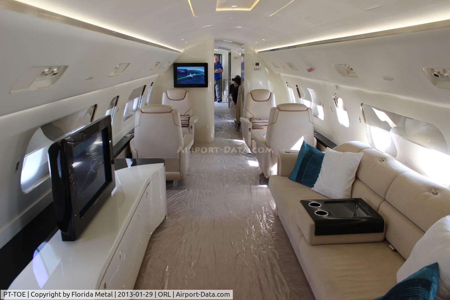 PT-TOE, Embraer ERJ-190-100ECJ Lineage 1000 C/N 19000317, Embraer Lineage 1000