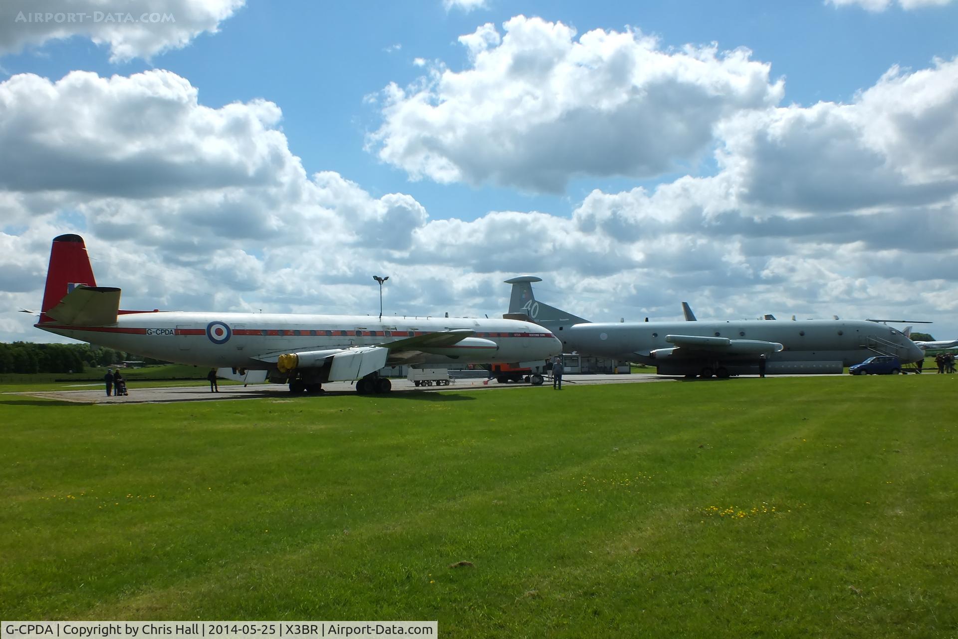 G-CPDA, 1963 De Havilland DH.106 Comet 4C C/N 6473, with Hawker Siddeley Nimrod MR.2 XV226