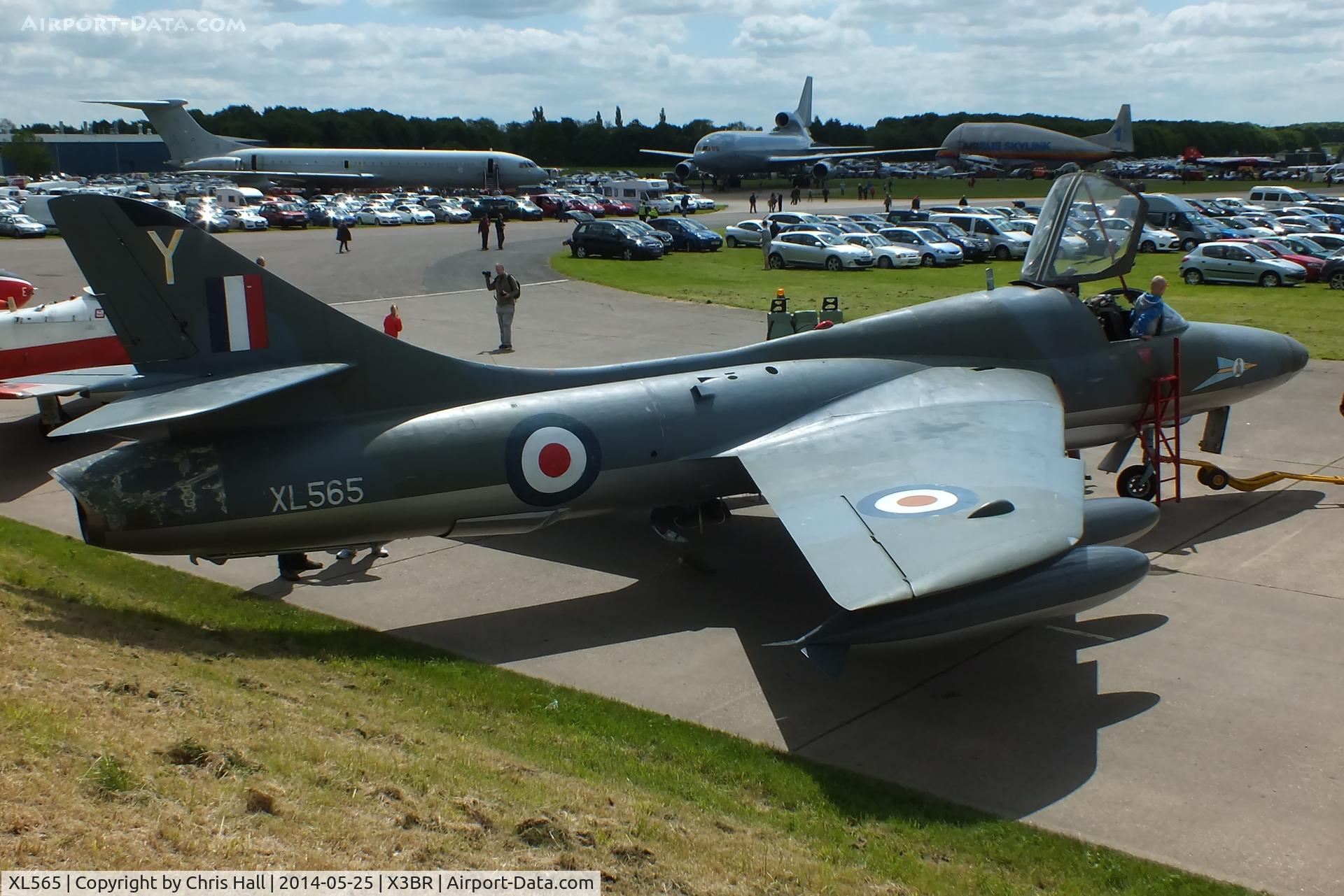 XL565, 1958 Hawker Hunter T.7 C/N 41H/693716, at the Cold War Jets Open Day 2014