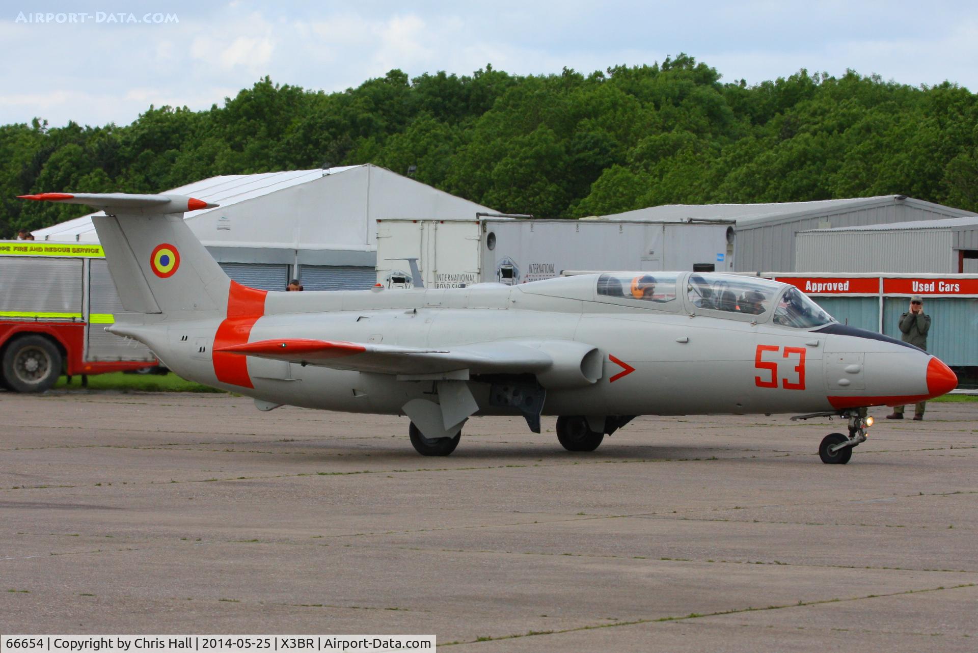 66654, Aero L-29 Delfin C/N 395189, at the Cold War Jets Open Day 2014