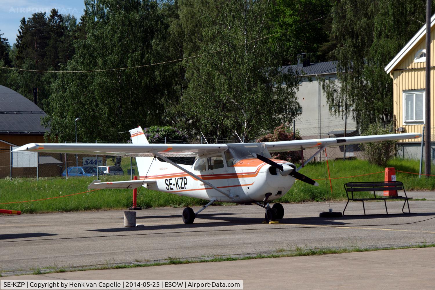 SE-KZP, 1985 Reims F172P Skyhawk II C/N F17202238, Cessna F172P of Stockholms Flygklubb parked at Västerås Hässlö airport, Sweden