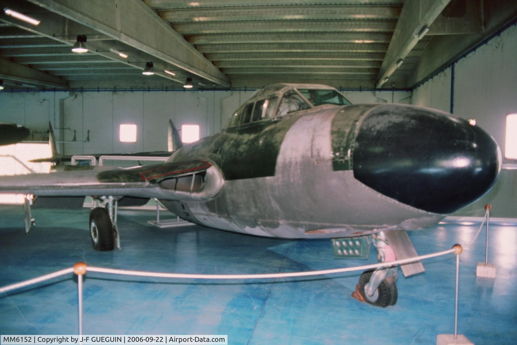 MM6152, De Havilland Vampire NF.54 C/N 13094, Macchi-built DH.113 Vampire NF.54 (MM6152) with c/s of Scuola Caccia Ogni Tempo (Foggia-Amendola air base) (Museo Storico dell'Aeronautica Militare - Vigna del Valle)