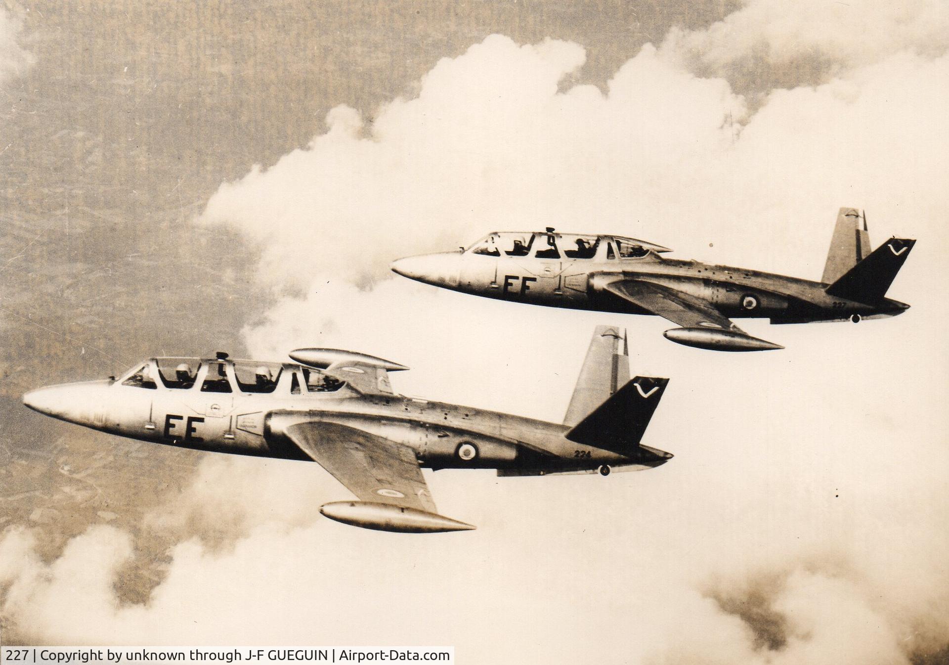 227, Fouga CM-170 Magister C/N 227, CM 170 Magister n° 227 (code EF)  in background.