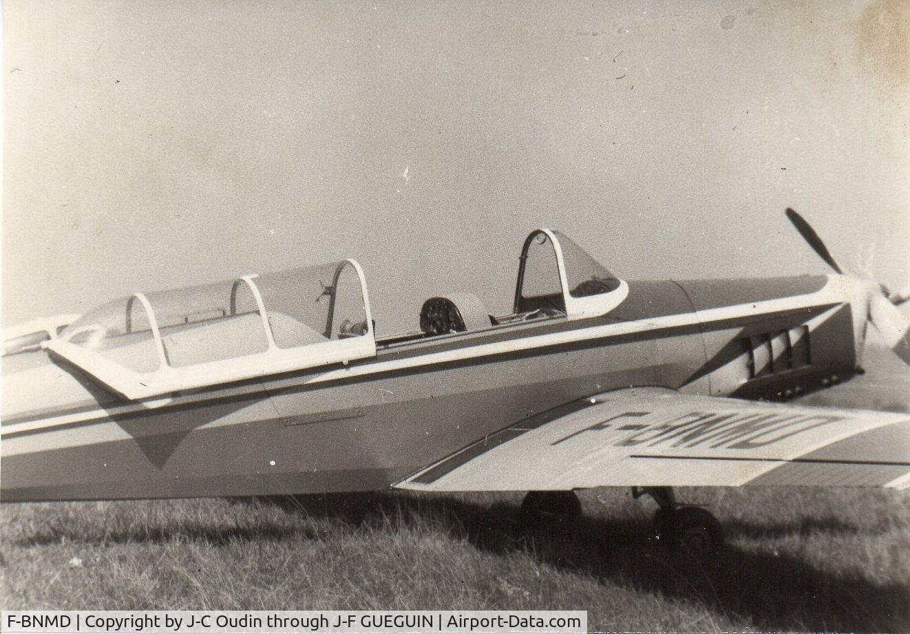 F-BNMD, Zlin Z-326 Trener Master C/N 866, F-BNMD, location and date are unknown.