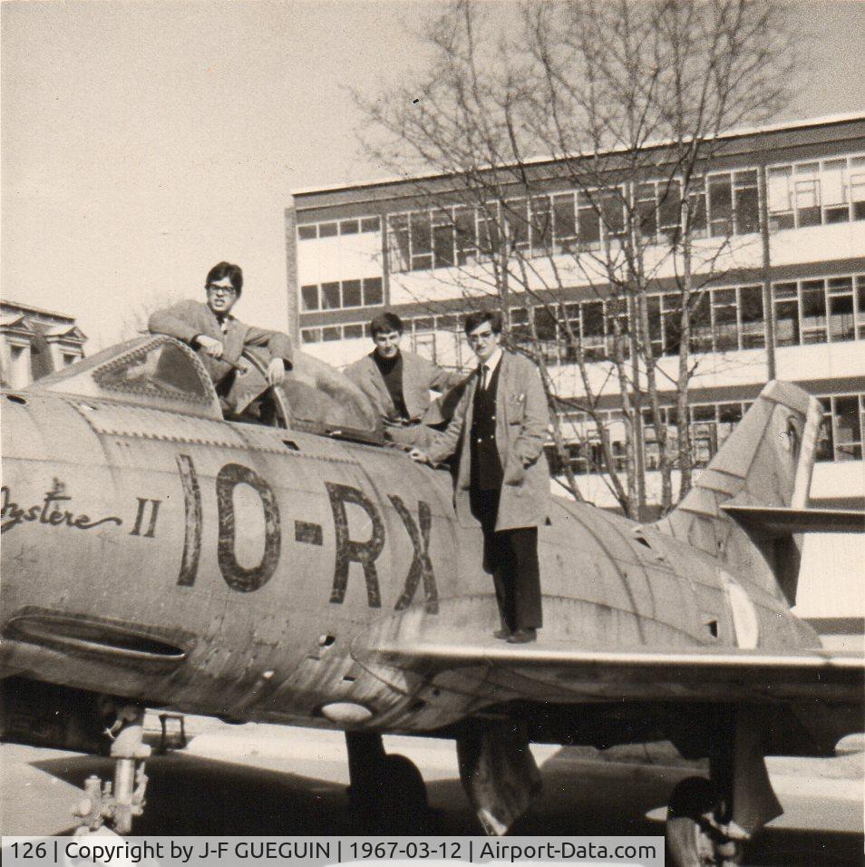126, Dassault MD.452 Mystère IIC C/N 126, This Mystère IIC was coming from GC 2/10 «Seine» based at Creil.