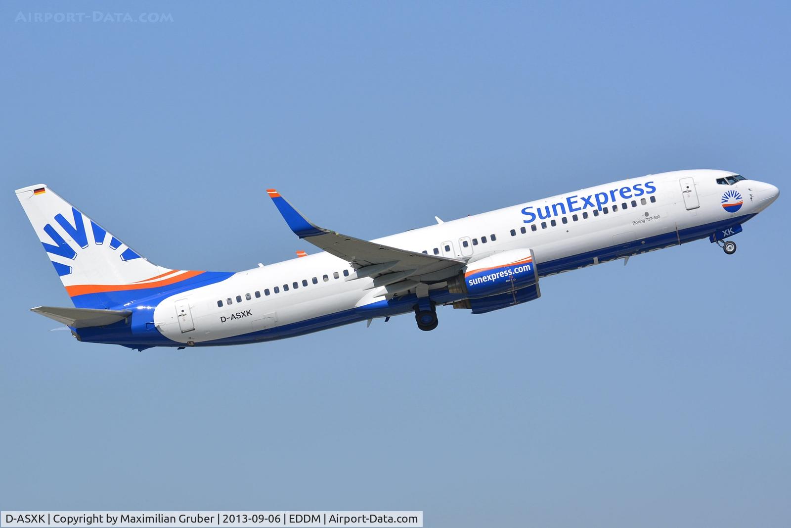 D-ASXK, 1998 Boeing 737-86J C/N 28070, SunExpress Germany