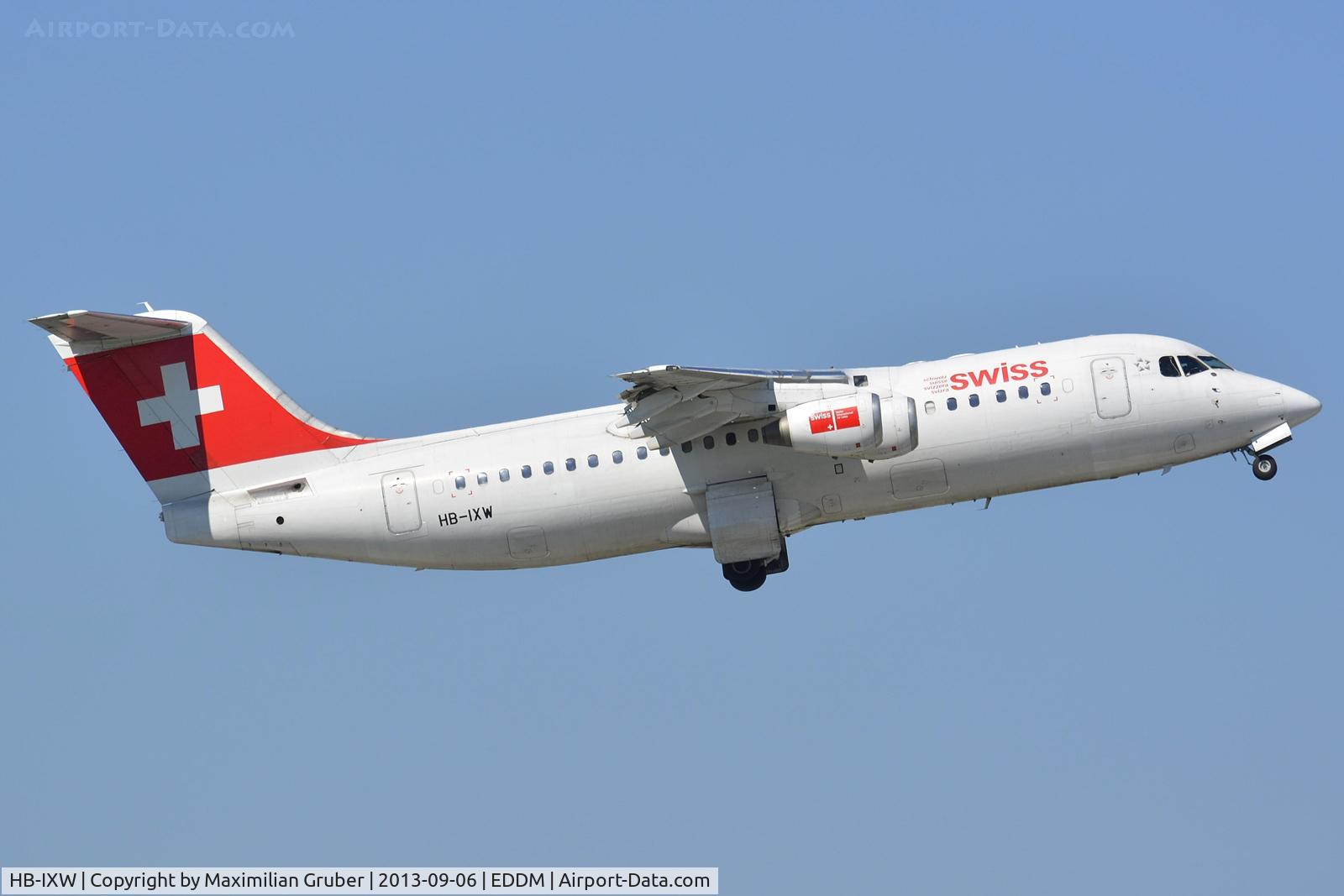 HB-IXW, 1995 British Aerospace Avro 146-RJ100 C/N E3272, Swiss European Air Lines