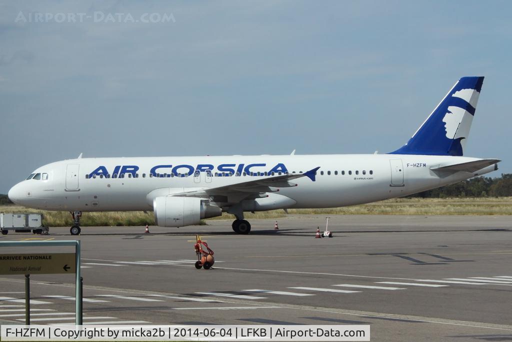 F-HZFM, 2013 Airbus A320-214 C/N 5887, Parked
