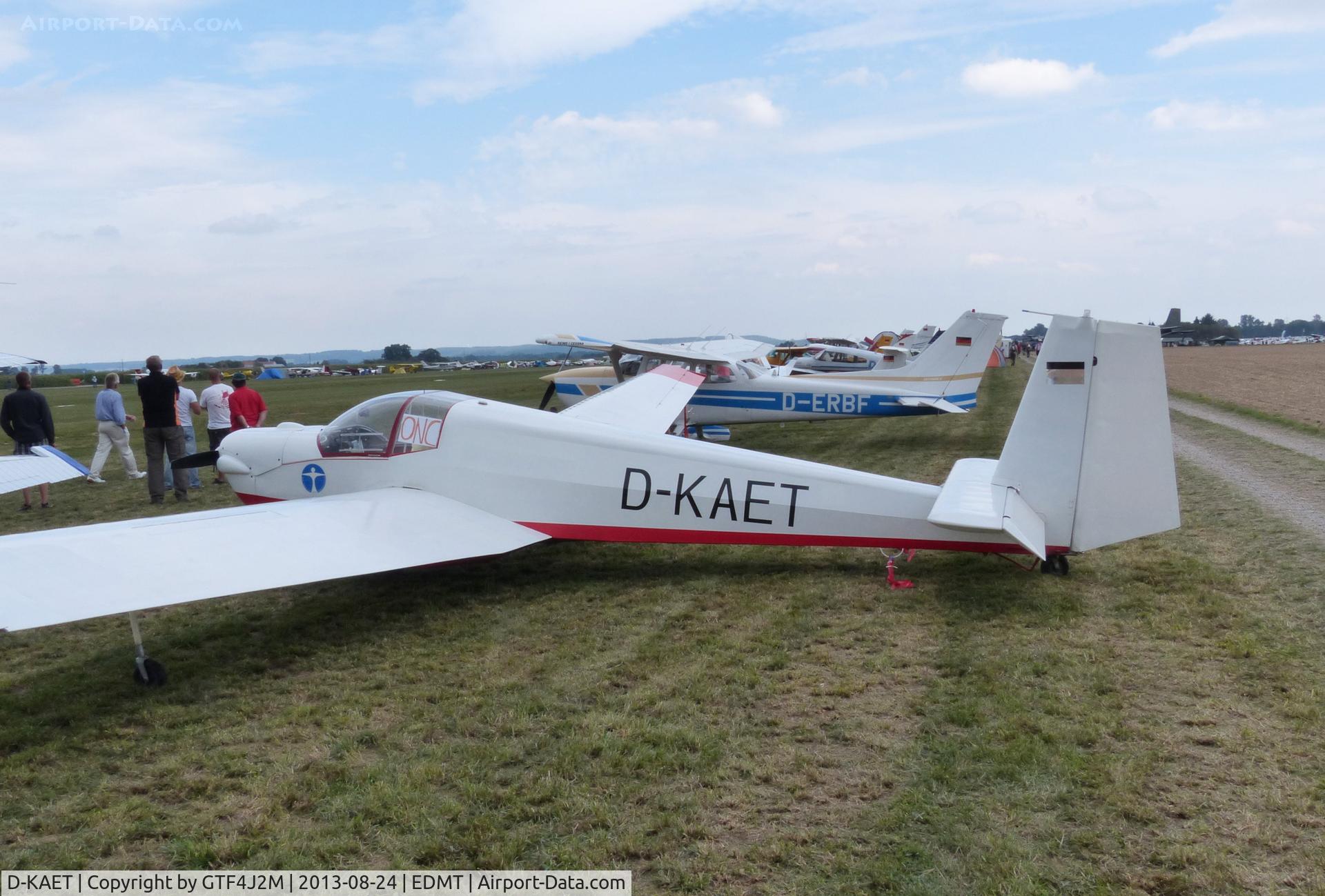 D-KAET, Scheibe SF-25C Falke C/N 4411, D-KAET at Tannheim 24.8.13