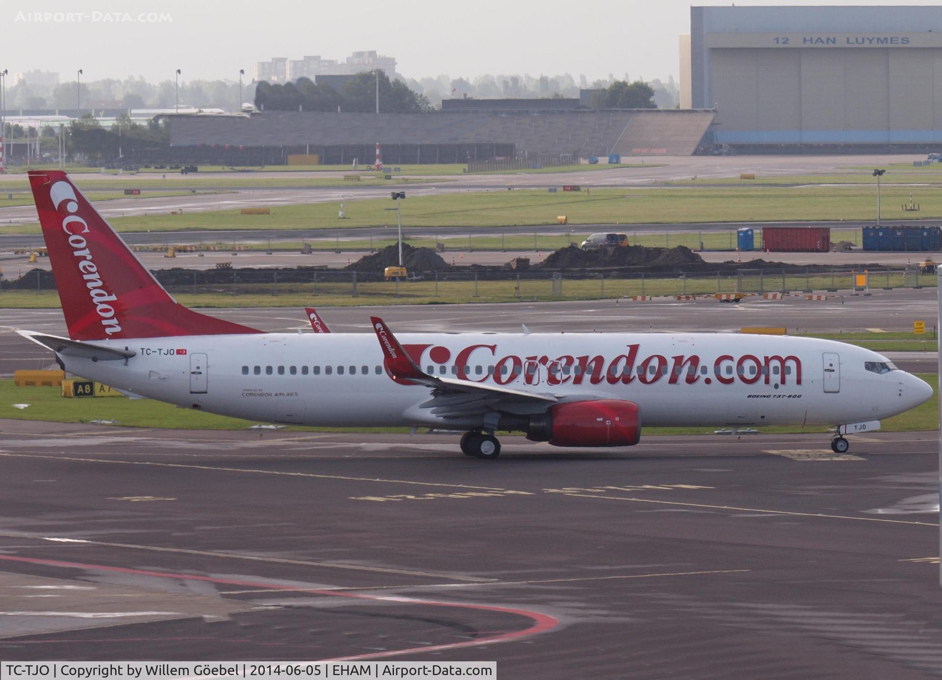 TC-TJO, 2006 Boeing 737-86N C/N 34253, Taxi to the runway L18 of Schiphol Airport
