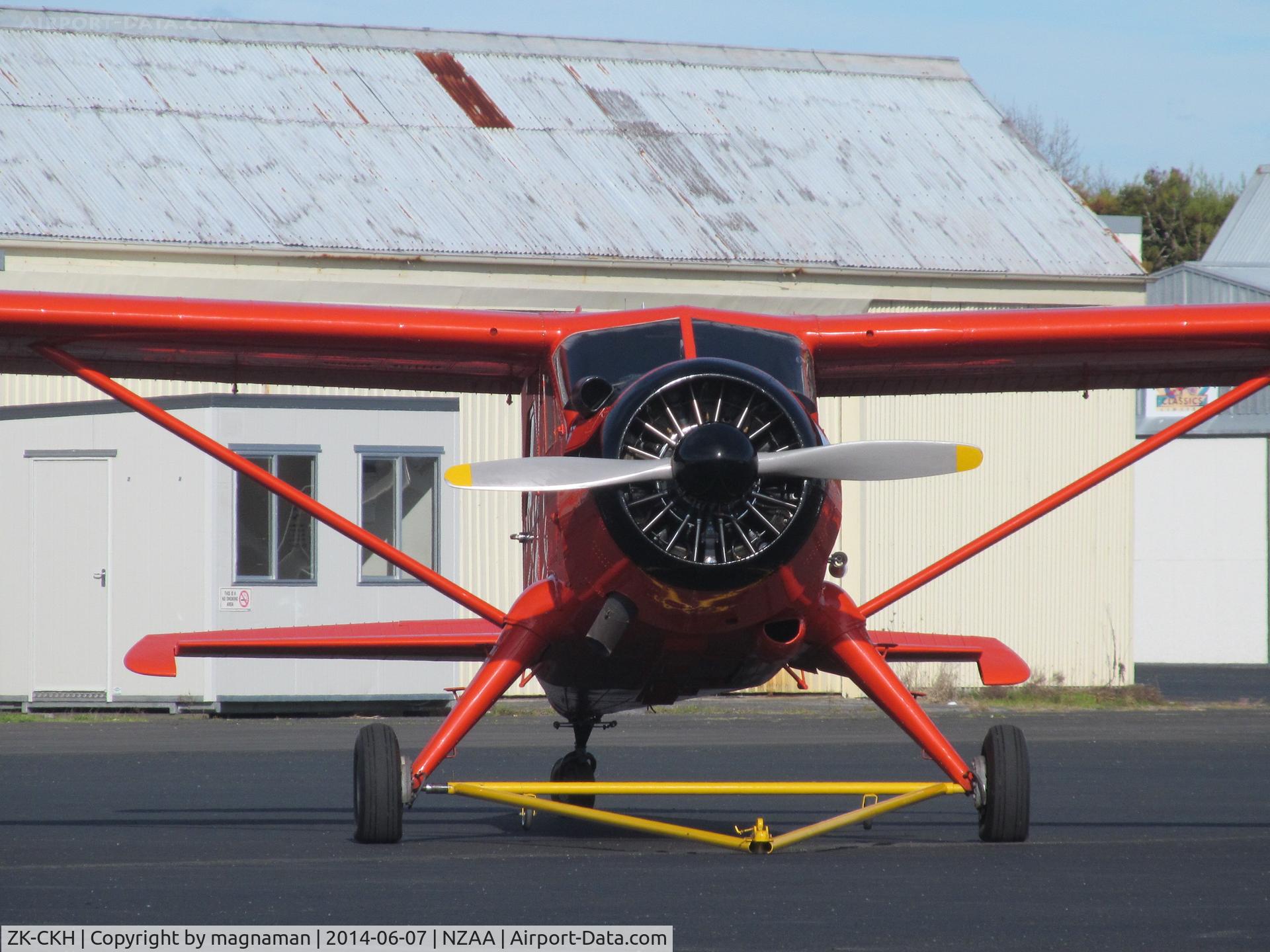 ZK-CKH, De Havilland Canada DHC-2 Beaver C/N 25, nice frontal view
