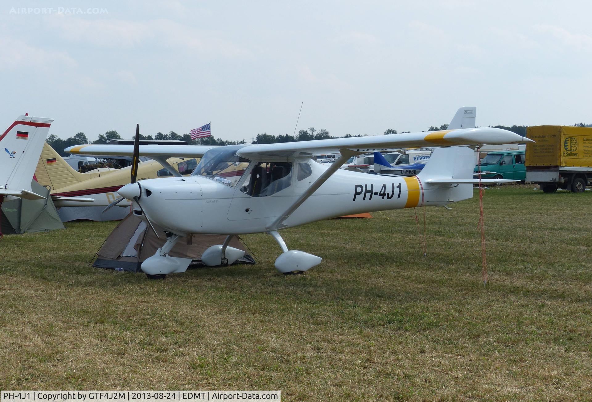 PH-4J1, B & F Technik FK-9 Mark IV C/N 310, PH-4J1 at Tannheim 24.8.13