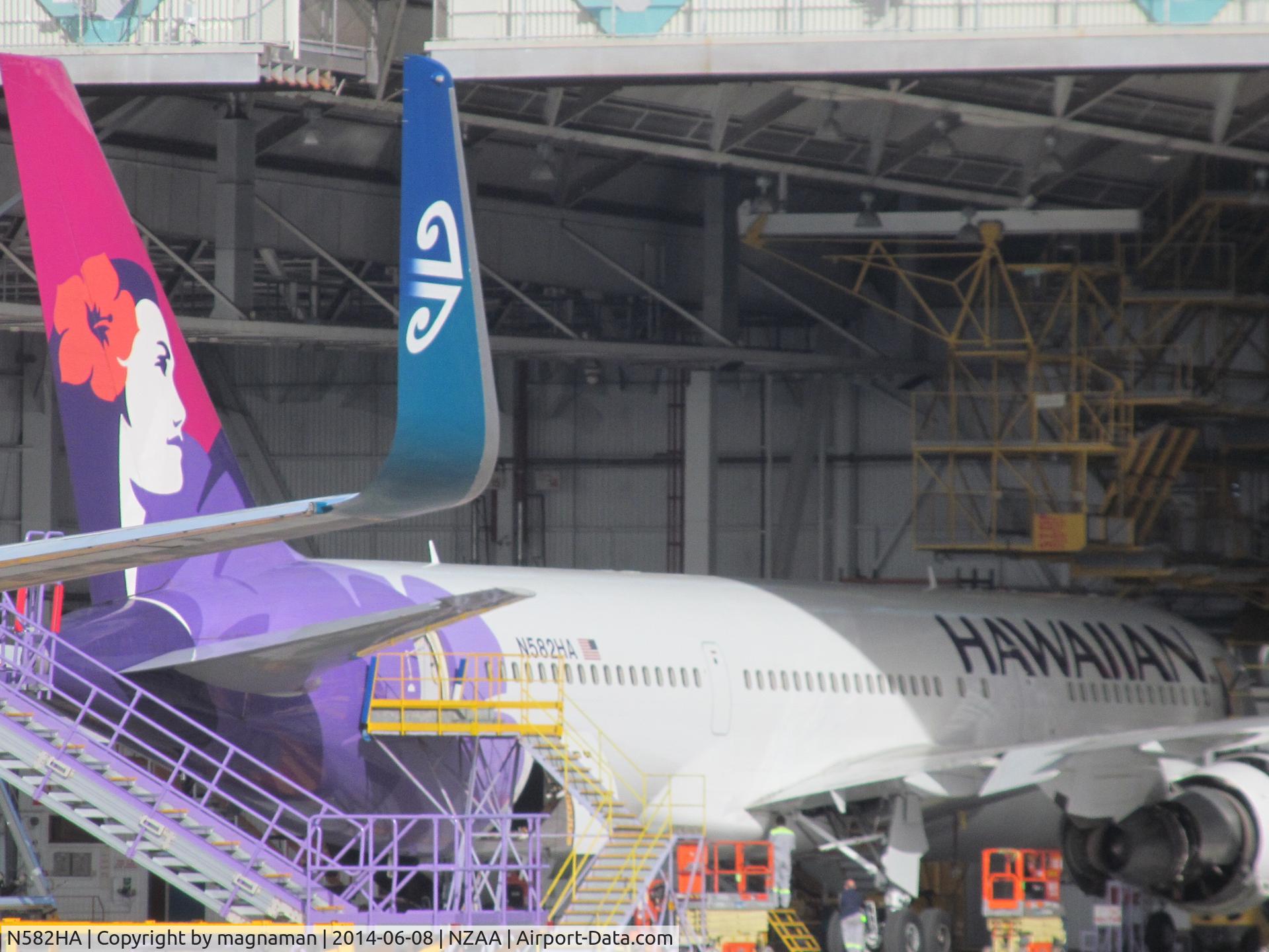 N582HA, 2001 Boeing 767-33A C/N 28139, regular visitors to ANZ mainteance