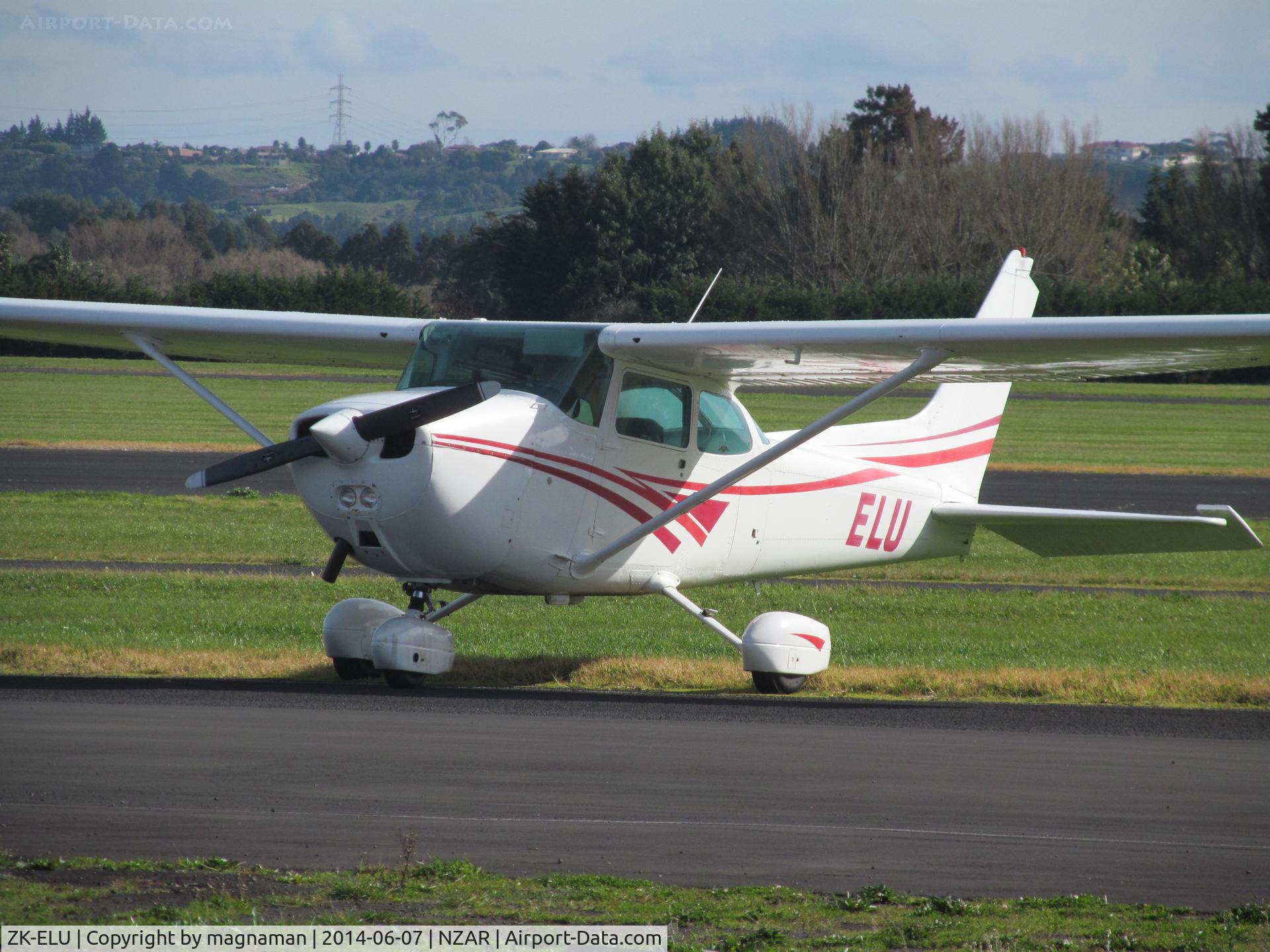ZK-ELU, Cessna 172N C/N 17271322, visitor
