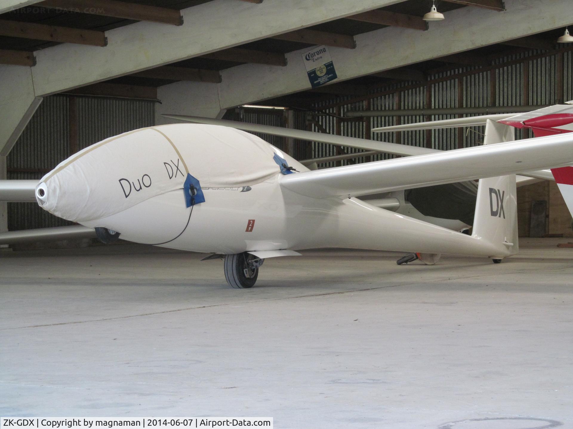 ZK-GDX, Schempp-Hirth Duo Discus C/N 504, in main hangar at Drury