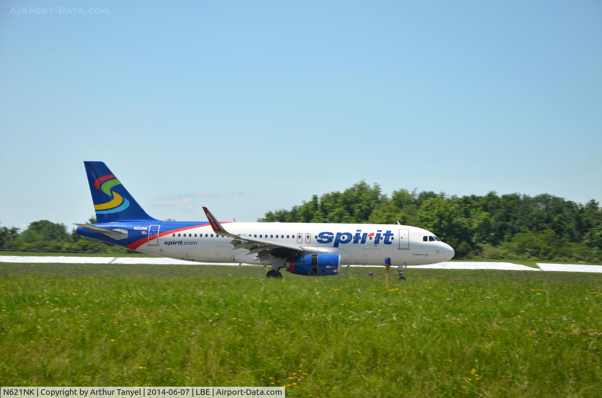 N621NK, 2013 Airbus A320-232 C/N 5672, Landing @ LBE