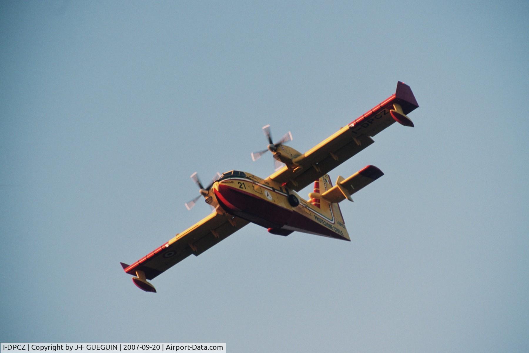 I-DPCZ, 2000 Bombardier CL-415 (CL-215-6B11) C/N 2048, I-DPCZ in action over Formia (Italy).