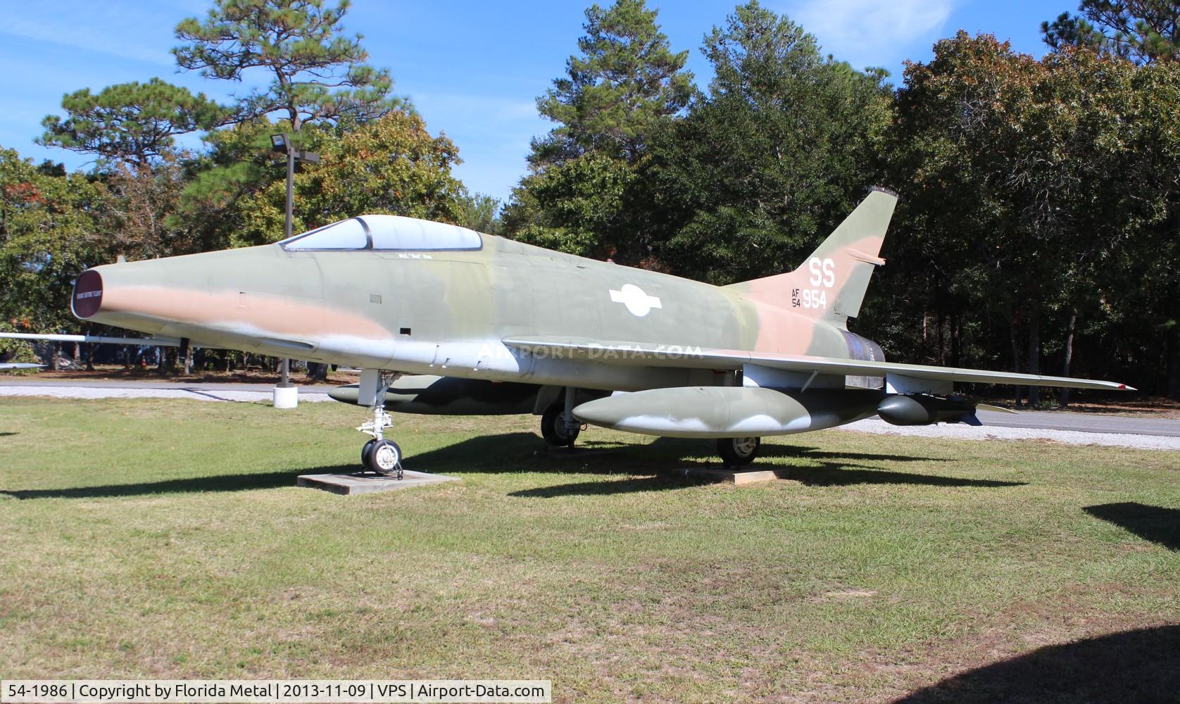 54-1986, 1954 North American F-100C Super Sabre C/N 217-247, F-100C Super Sabre