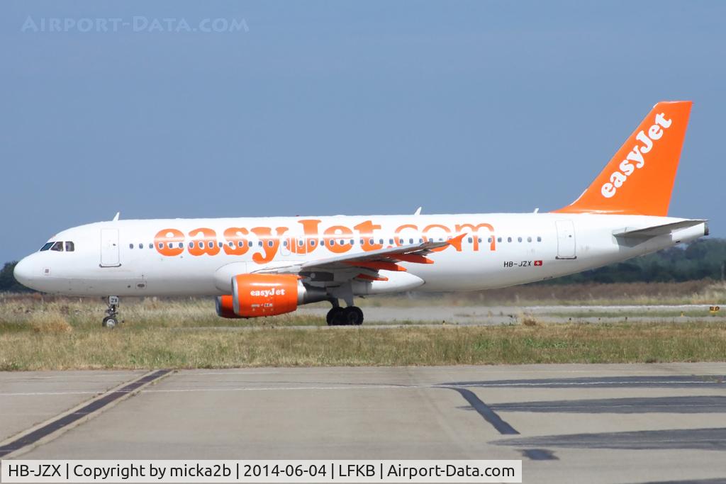 HB-JZX, 2009 Airbus A320-214 C/N 4157, Taxiing