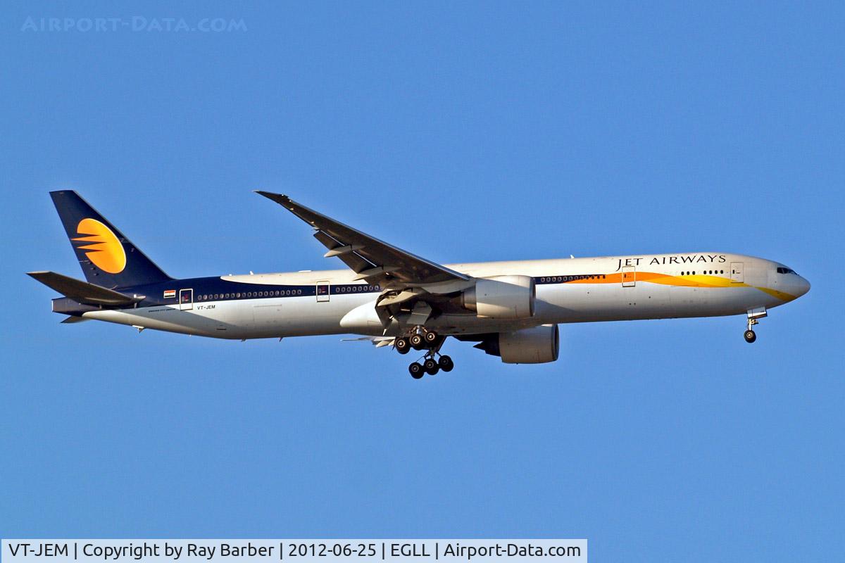VT-JEM, 2007 Boeing 777-35R/ER C/N 35162, Boeing 777-35RER [35162] (Jet Airways) Home~G 25/06/2012. On approach 27L.