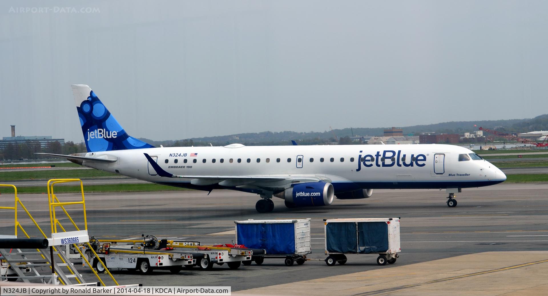 N324JB, 2010 Embraer ERJ-190-100 IGW 190AR C/N 19000388, 