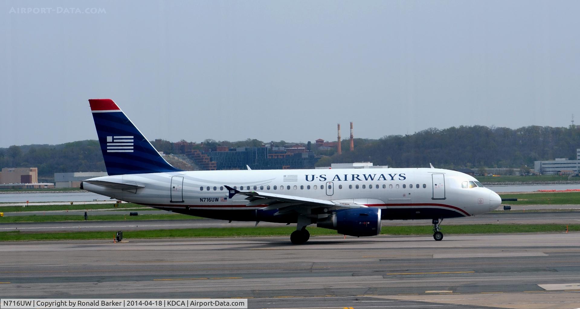 N716UW, 1999 Airbus A319-112 C/N 1055, Taxi to runway Reagan