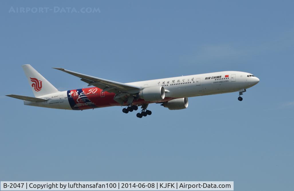 B-2047, 2014 Boeing 777-39L/ER C/N 60374/1196, New France-china diplomatic livery