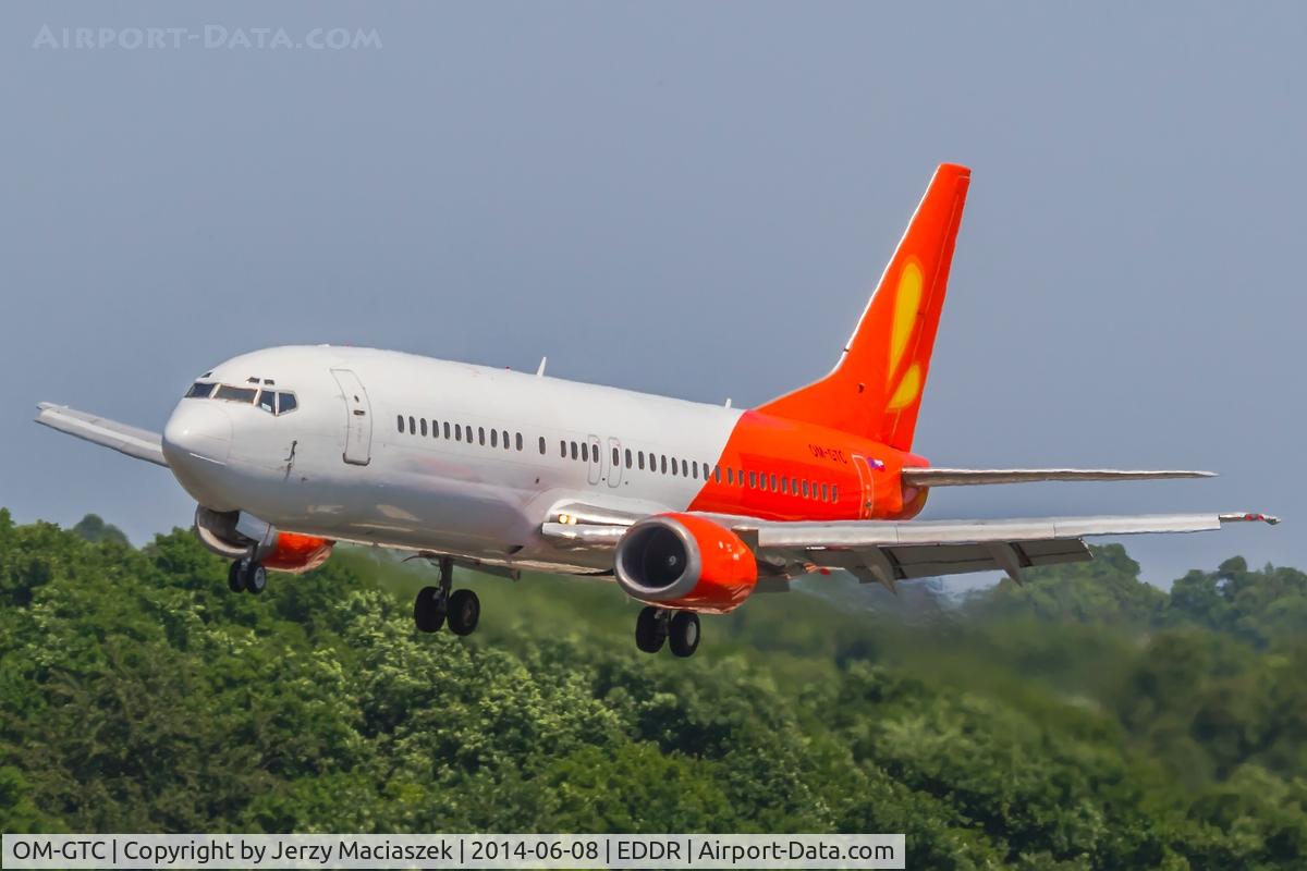 OM-GTC, 1992 Boeing 737-430 C/N 27001, Boeing 737-400