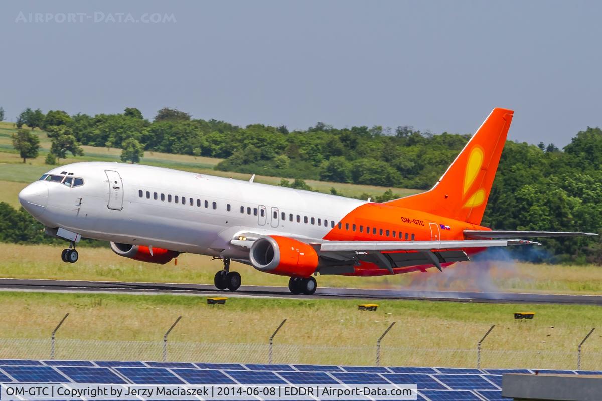 OM-GTC, 1992 Boeing 737-430 C/N 27001, Boeing 737-400