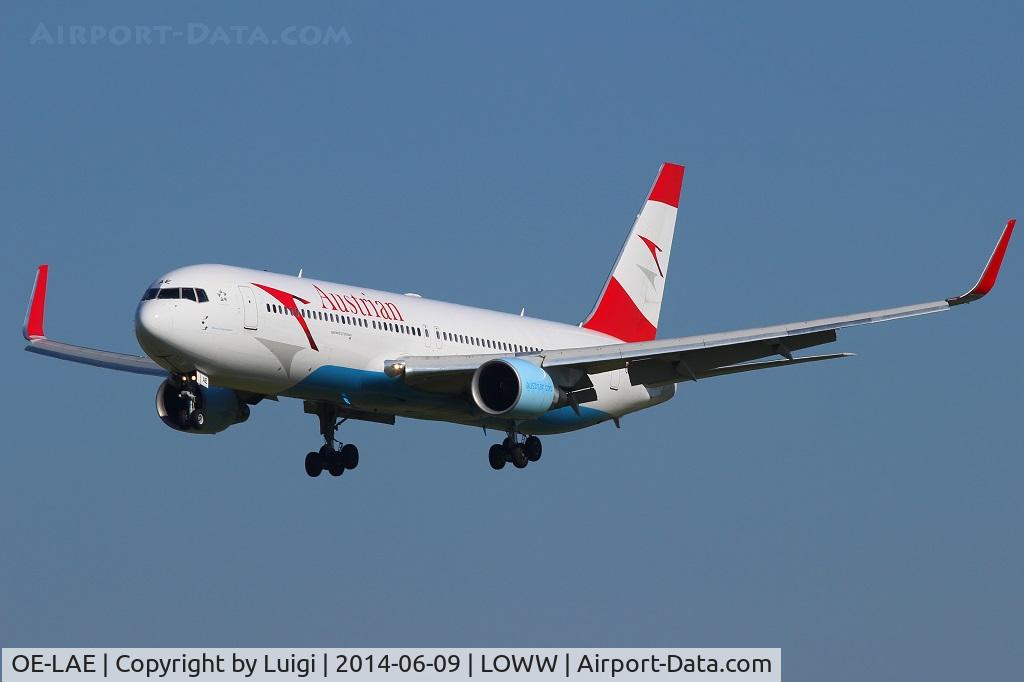 OE-LAE, 2000 Boeing 767-3Z9/ER C/N 30383, Austrian