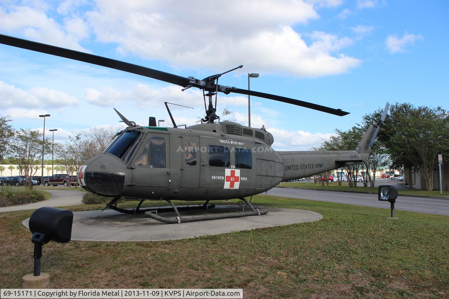 69-15171, 1969 Bell UH-1H Iroquois C/N 11459, UH-1H at Ft. Walton Beach Airport