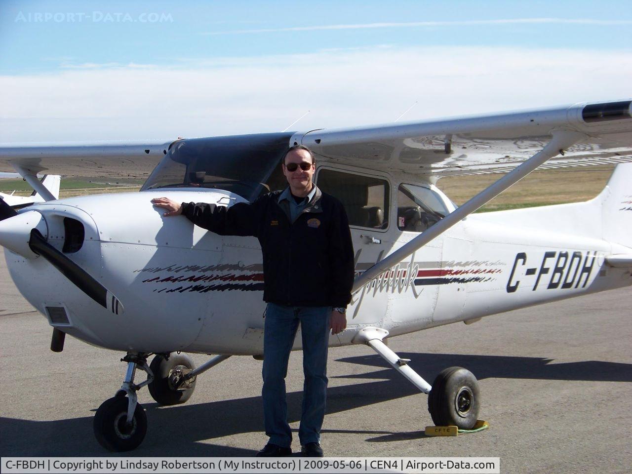 C-FBDH, 1998 Cessna 172R C/N 17280371, Picture of me after my Solo Flight