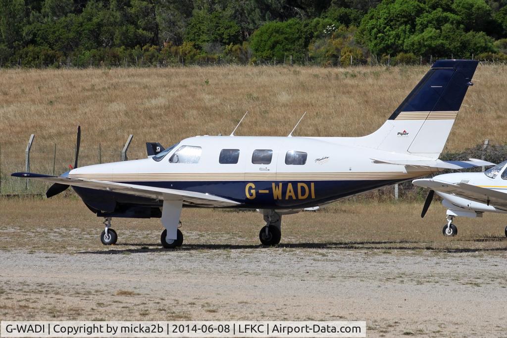 G-WADI, 1999 Piper PA-46-350P Malibu Mirage C/N 4636205, Parked