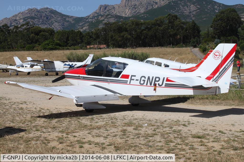 F-GNPJ, Robin DR-400-140B Major C/N 2261, Parked