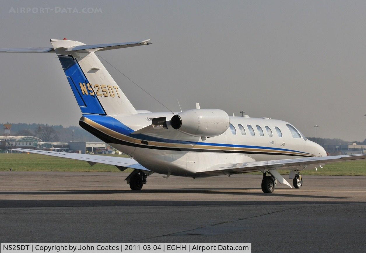 N525DT, 2000 Cessna 525A CitationJet CJ2 C/N 525A0003, At CSE