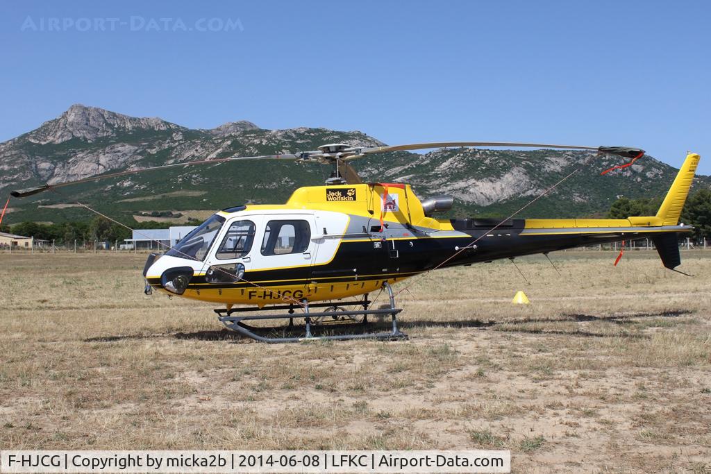 F-HJCG, Eurocopter AS-350B-3 Ecureuil Ecureuil C/N 4950, Parked