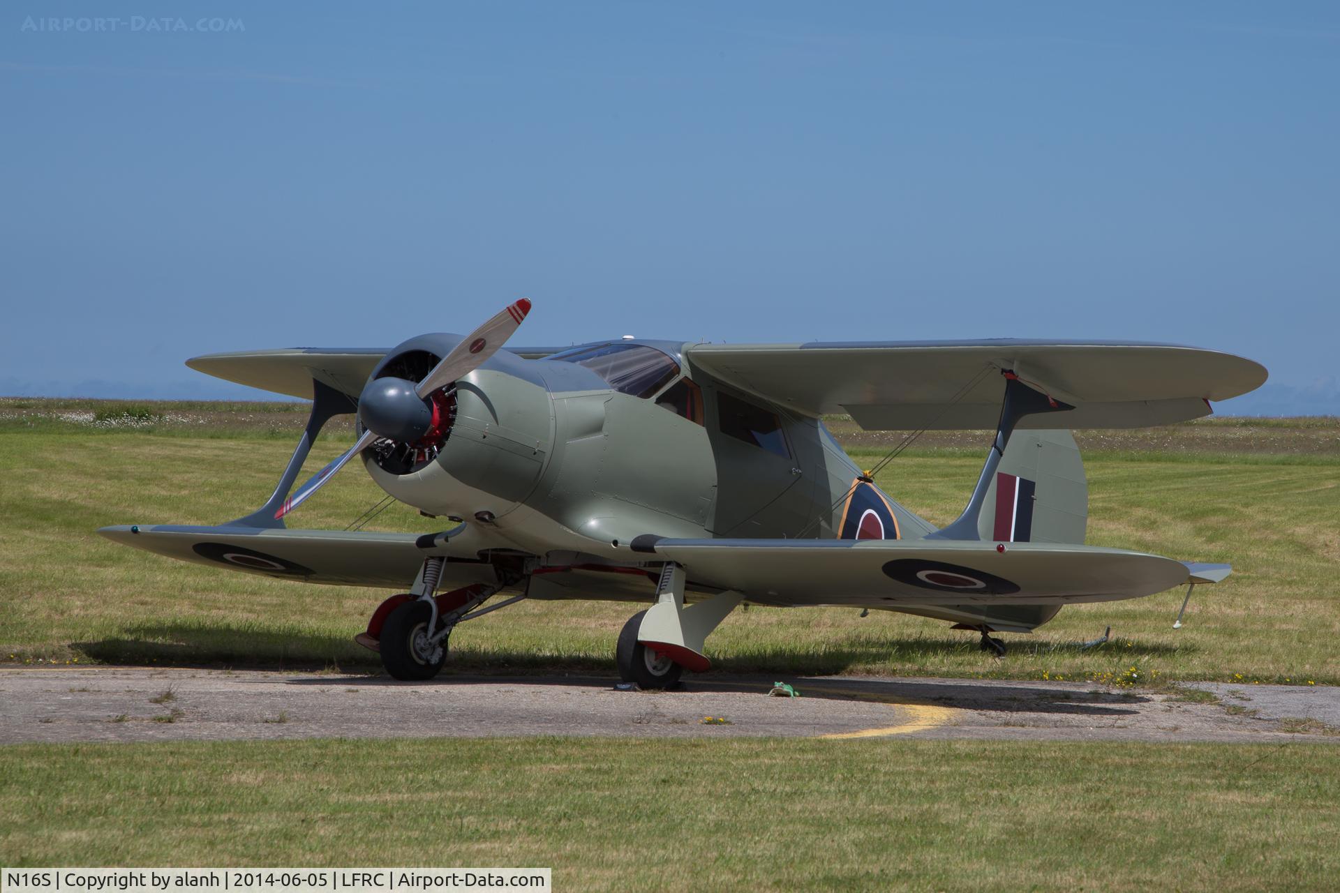 N16S, 1944 Beech D17S Staggerwing C/N 6687, New British military paint scheme